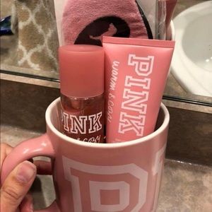 Victoria’s Secret mug set